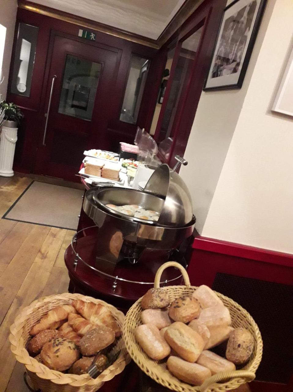 City Hotel Шопфхайм Екстериор снимка