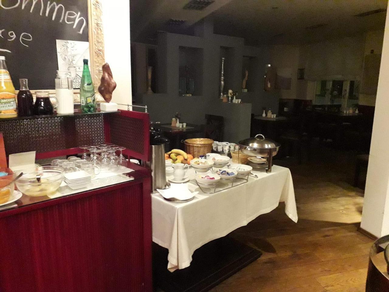 City Hotel Шопфхайм Екстериор снимка